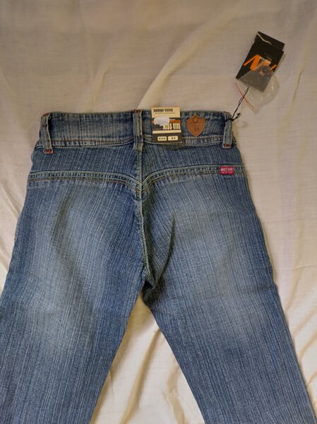 Blugi de dama wide leg.